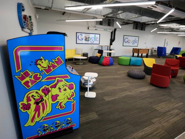 for-employees-that-need-to-unwind-googles-chicago-office-offers-foosball-and-arcade-games
