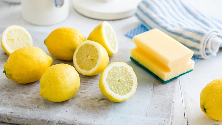 how-to-clean-with-lemons-lemons-and-sponge