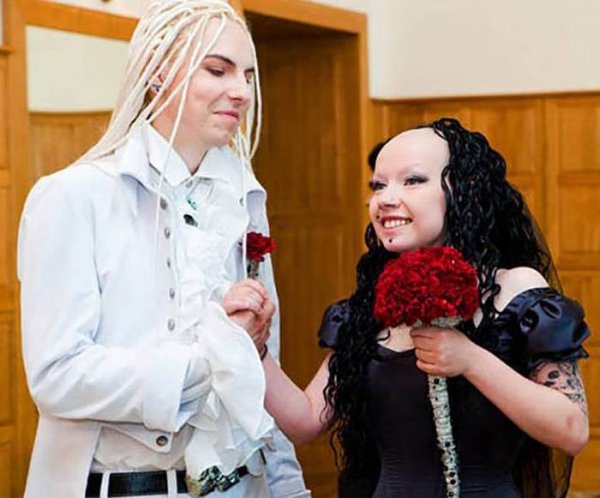 strangest-real-life-couples-36