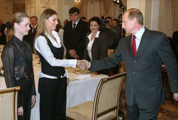 finally-there-are-rumors-that-putin-has-a-third-daughter-with-girlfriend-and-former-russian-rhythmic-gymnast-alina-kabaeva