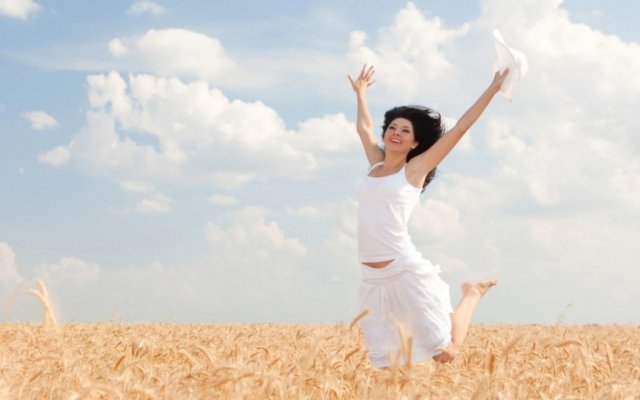 happy-woman-jumping-in-golden-wheat-1-1024x640-1