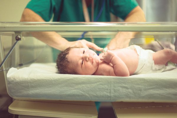 3417050-0623stockphotoanewbornchildinthehospital516260941-ff