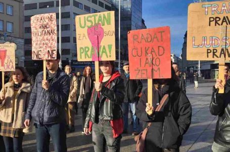 24sata.hr / Kontraprotestanti u Zagrebu