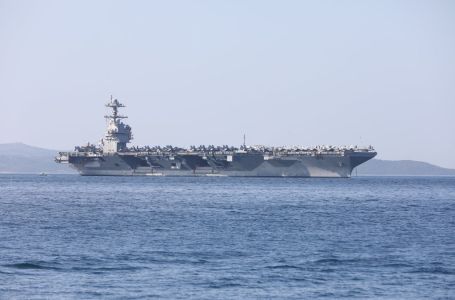 Vojko Basic / CROPIX/Cropix / Nosač zrakoplova USS Gerald R. Ford uplovio u Split