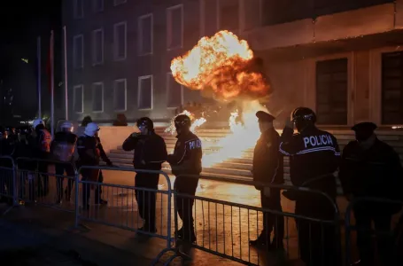 Tanjug/AP / Protesti u Tirani