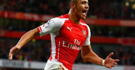 Walcott: Alexis trenira čak i kad imamo dan odmora