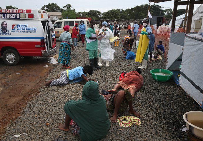 Zabrinjavajuće: Ebola se i dalje širi - preko 7.000 umrlih