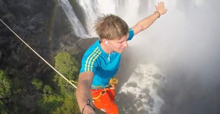 Prešli iznad Viktorijinih vodopada hodajući po zategnutom užetu