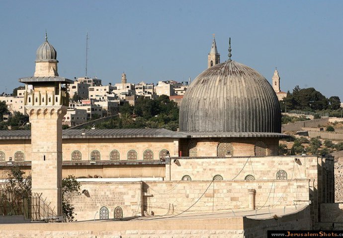 Izrael dozvolio ulazak u Al-Aksu muslimanima bez obzira na godine