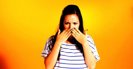 Riješite se mirisa luka