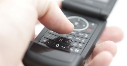 Vraćaju se telefoni na preklop?