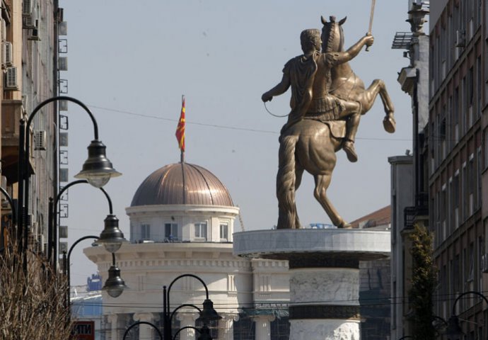 Makedonija: 14 osoba privedeno zbog zloupotrebe položaja i primanja mita