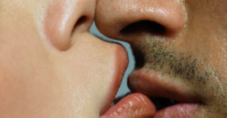 Hemija francuskog poljubca