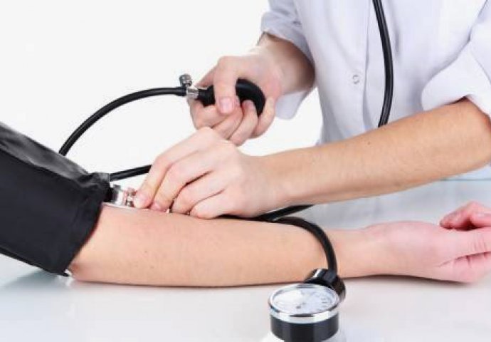Visoki krvni tlak (hipertenzija): simptomi i liječenje | Zdravo budi