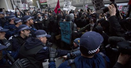 London: Sukob studenata i policije