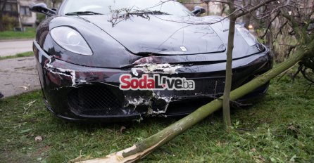 BiH: Sudar Ferrarija od pola miliona maraka i Golfa 2 [FOTO]