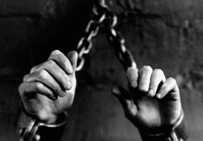 18 godina držao čovjeka u ropstvu