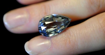 Dijamant prodan za rekordna 32 miliona dolara