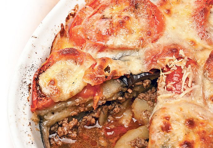 Musaka od pečenih paprika