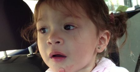 Poslušajte pjesmu "Someone like you" u  izvedbi  2-godišnje djevojčice 