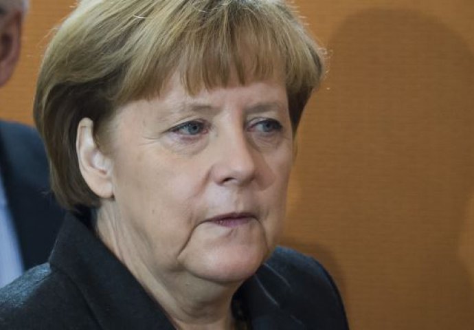 Merkel: Neizbježan nastavak sankcija Rusiji