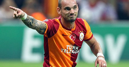 Wesley Sneijder na pragu Premier lige