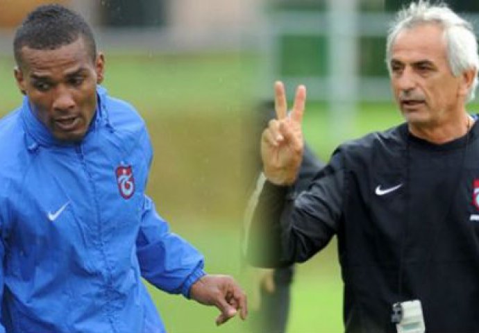 Počeo sastanak sa Halilhodžićem, ali situacija nije dobra