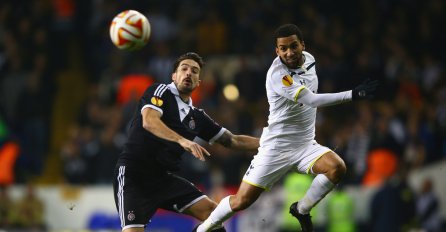 Partizan izgubio na White Hart Laneu, tri puta prekidan meč