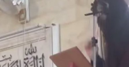 VIDEO: Pogodila ga raketa dok je držao hutbu u džamiji?!