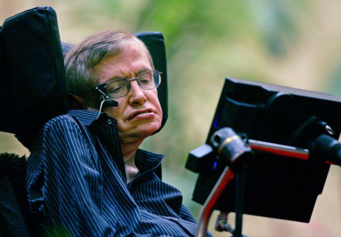 Hawking: Umjetna inteligencija mogla bi biti kraj za ljudsku vrstu