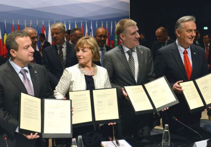 BiH, Srbija, Crna Gora i Hrvatske potpisale sporazum o kontroli naoružanja