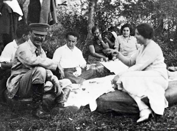 stalin-picnic