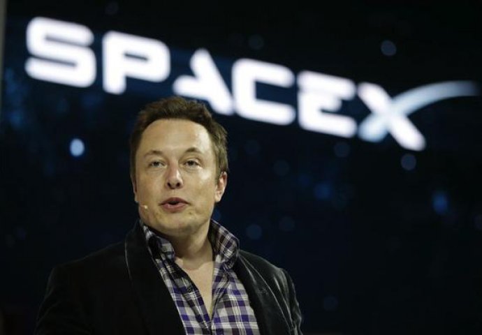 Elon Musk traži "svemirskog farmera"