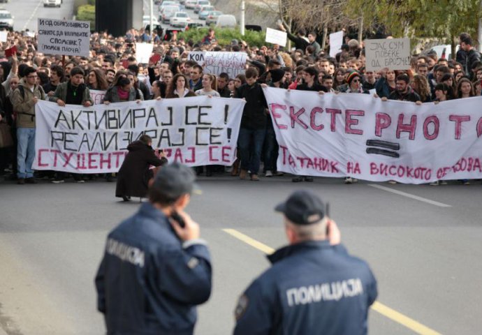 Masovni protesti studenata širom Makedonije