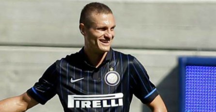 Nemanja Vidić već u januaru vraća se na Old Trafford