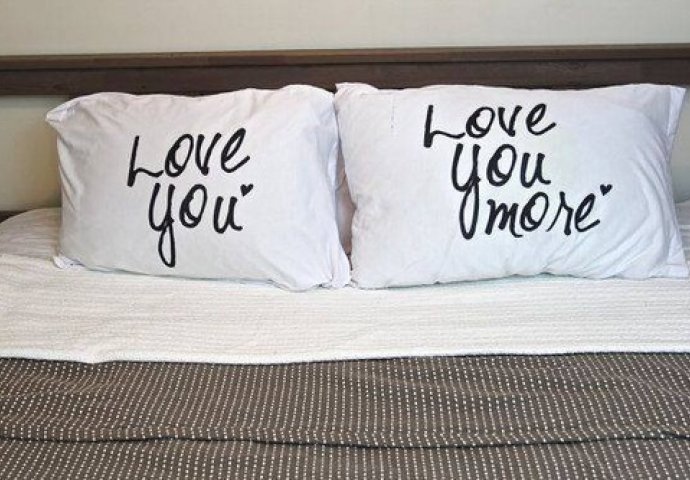 Dekorativne jastučnice za veseliju spavaću sobu