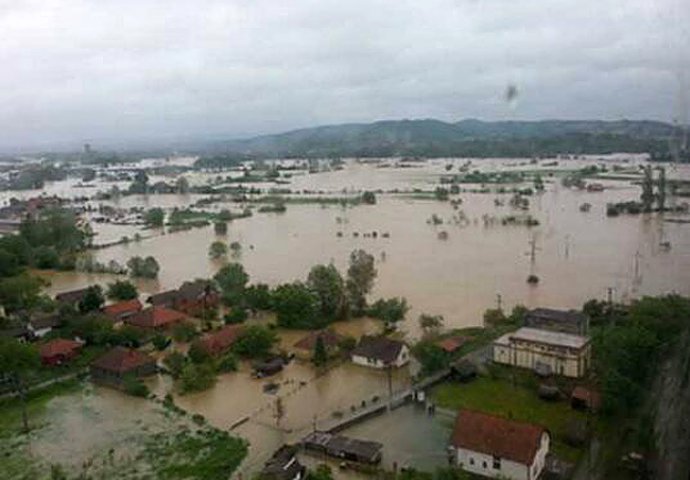 U Srbiji Vlada poduzela konkretne akcije za poplavljena područja