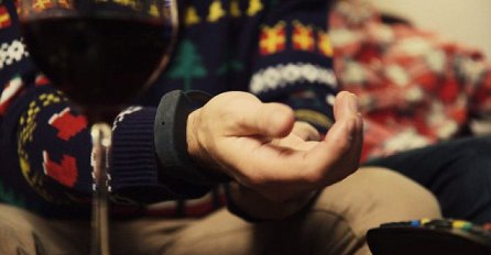 Kreirali narukvicu koja registruje da ste zaspali ispred TV-a