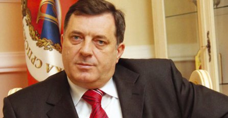 "Novinari, bojkotujte Dodika"