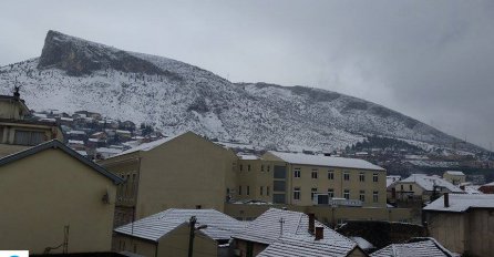 Mostar se zabijelio