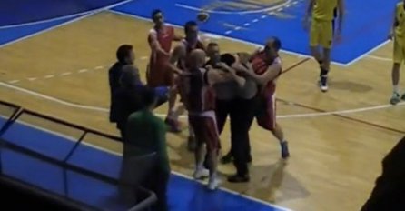 Nevjerovatan skandal: Košarkaši pretukli sudiju u Nišu