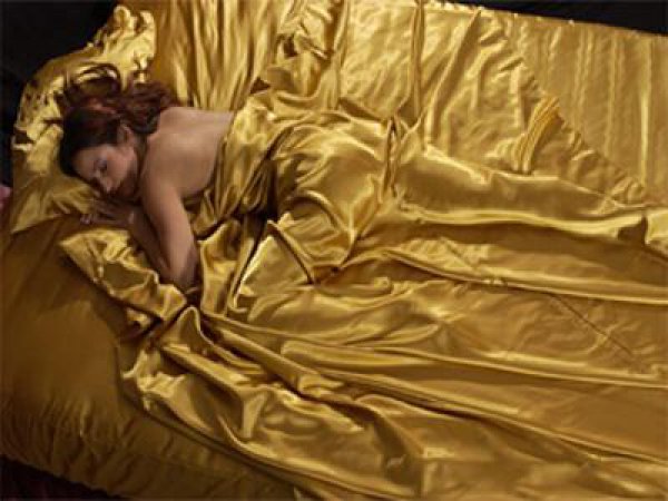 posteljina-u-boji-zlata4