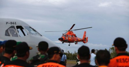 Nakon pada aviona AirAsia: Još šest tijela izvučeno iz mora