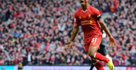 Sterling odlučio potpisati dugoročni ugovor s Redsima