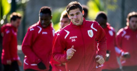 Štoper belgijskog Standarda mogao bi pojačati Zmajeve