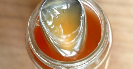 Prirodni sirup od luka za iskašljavanje