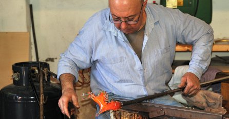 Majstor na djelu: Za 2 minute napravio staklenog konja