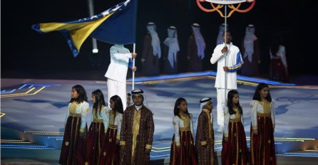 U Dohi se zavijorila zastava BiH: Sretno Zmajevi