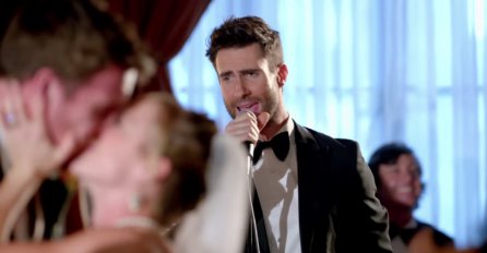 Dečki iz Maroon 5 upadali na vjenčanja: Mladenci vrištali od sreće