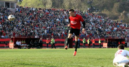 Sulejman Krpić nastavlja braniti boje FK Slobode